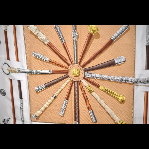 Authentic HERMES Carre 90 Scarf "Cannes et Pommeaux" Silk Navy - Picture 9 of 14